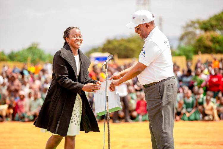 The Quiz, prize presentation